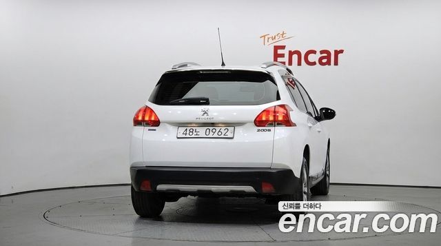 Peugeot 2008 2016 — photo 4