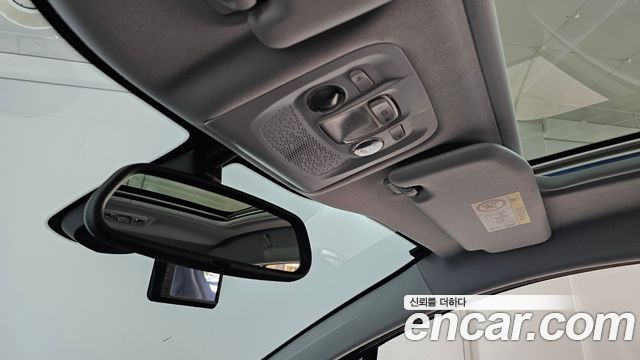Peugeot 2008 2016 — photo 15