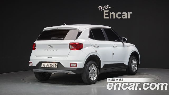 Hyundai Venue 2020 — photo 2