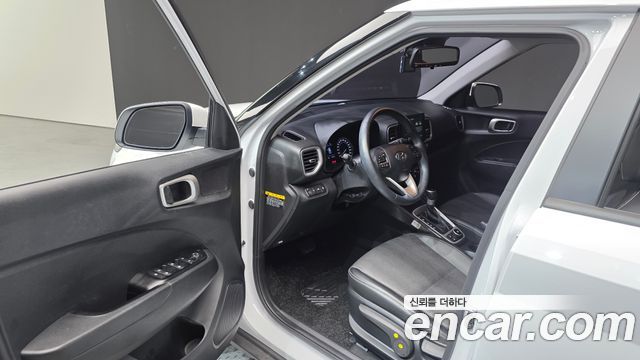 Hyundai Venue 2020 — photo 13