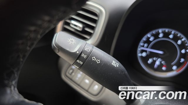Hyundai Venue 2020 — photo 21