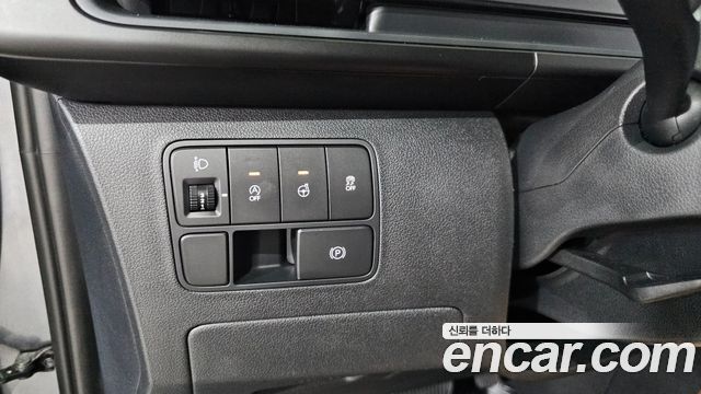 Hyundai Staria 2023 — photo 15