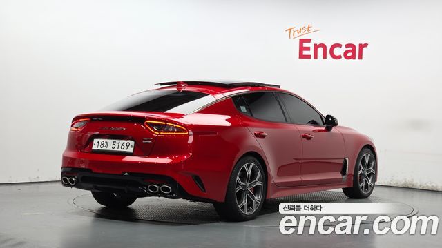 Kia Stinger 2018 — photo 2