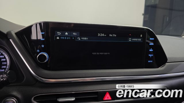 Hyundai Sonata 2020 — photo 17