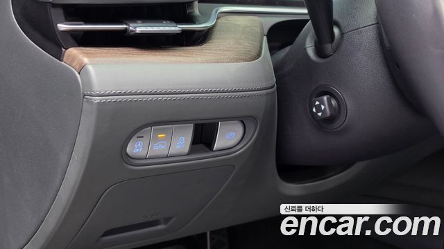 Genesis G90 2022 — photo 21