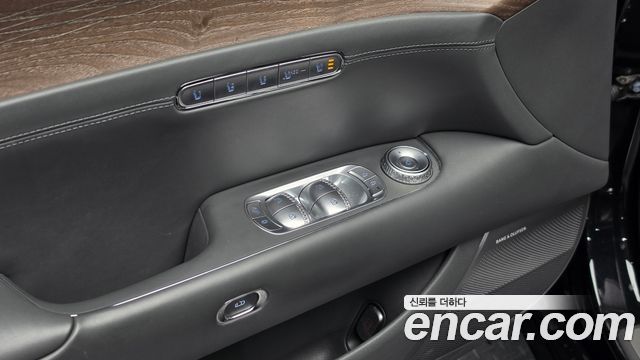 Genesis G90 2022 — photo 25