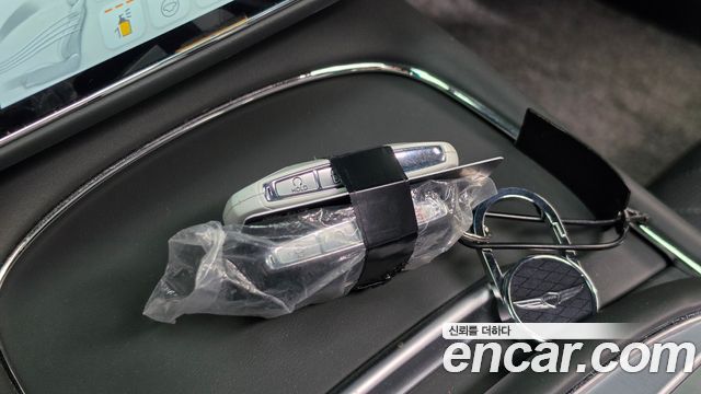 Genesis G90 2022 — photo 29