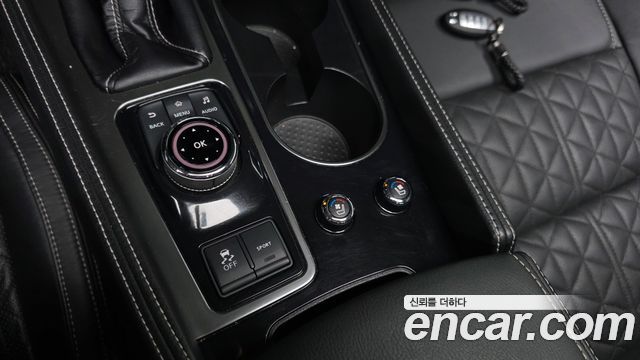 Nissan Maxima 2019 — photo 26