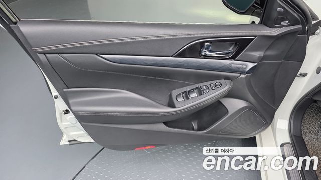 Nissan Maxima 2019 — photo 14