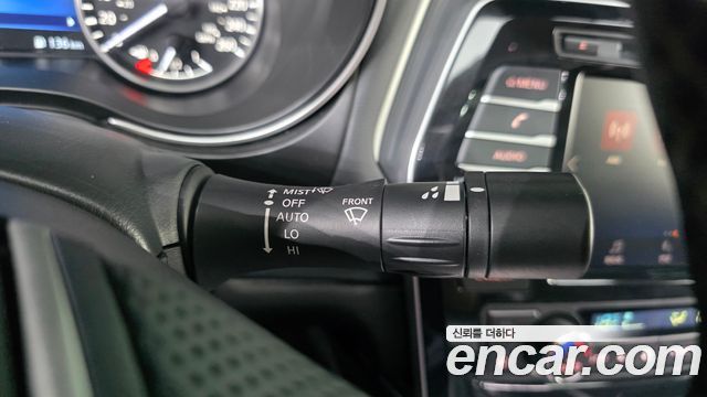 Nissan Maxima 2019 — photo 28