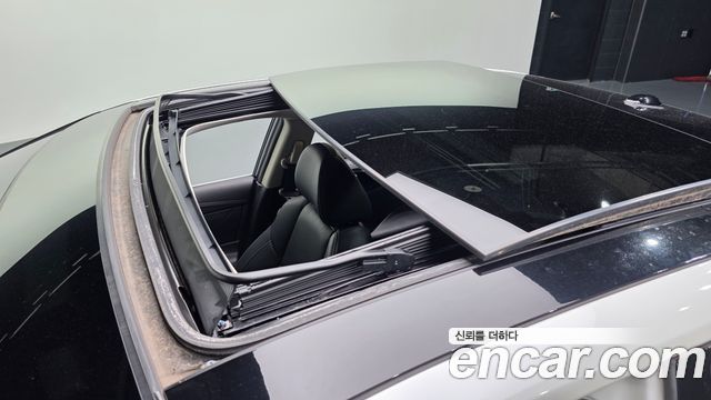 Nissan Maxima 2019 — photo 32