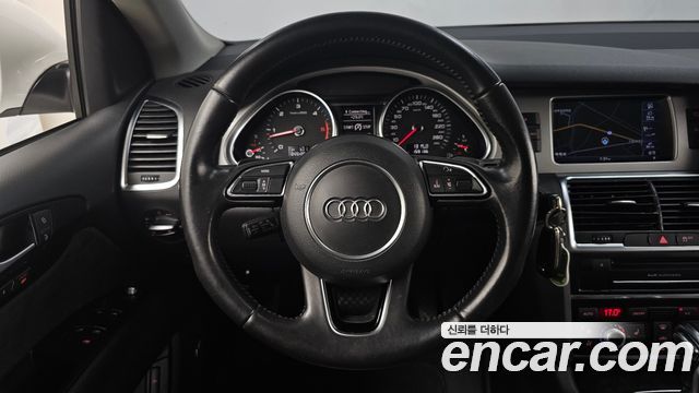 Audi Q7 2015 — photo 13
