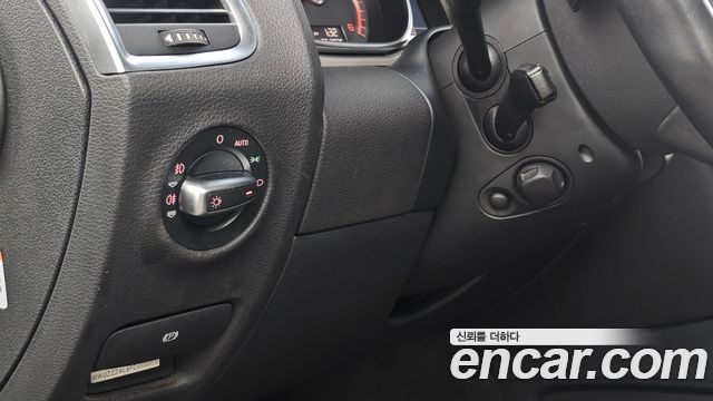Audi Q7 2015 — photo 18