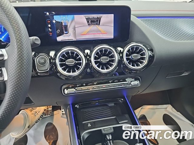 Mercedes-Benz EQA 2026 — photo 10