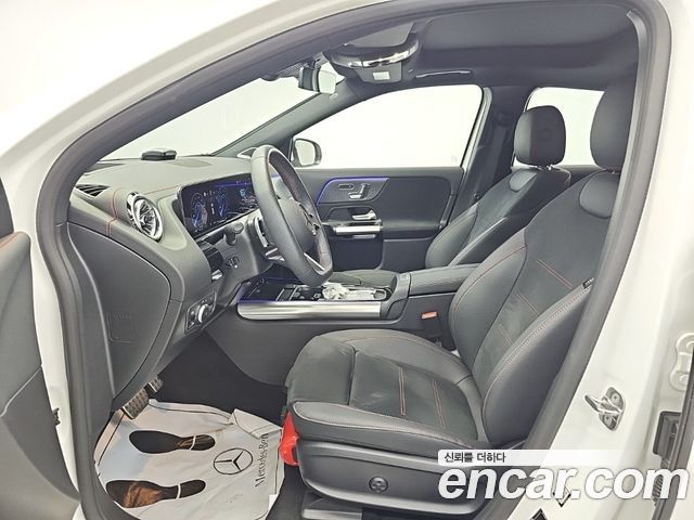 Mercedes-Benz EQA 2026 — photo 11
