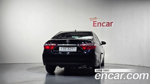 Toyota Camry 2015 — photo 4