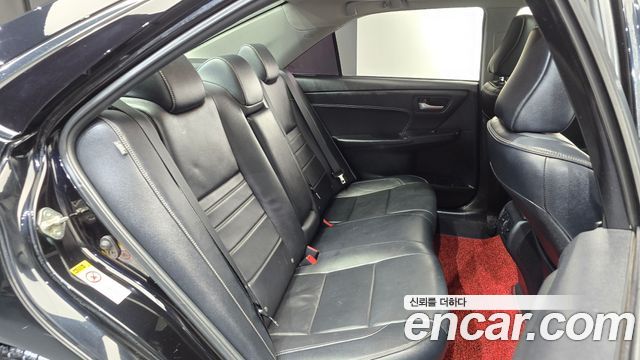 Toyota Camry 2015 — photo 11