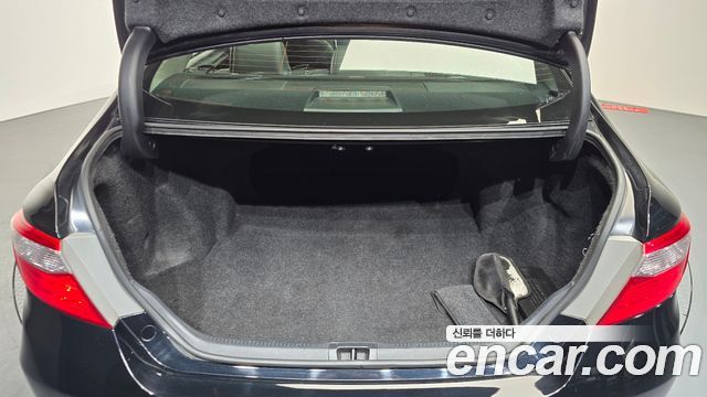 Toyota Camry 2015 — photo 18