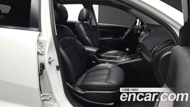 Kia Sportage 2016 — photo 11