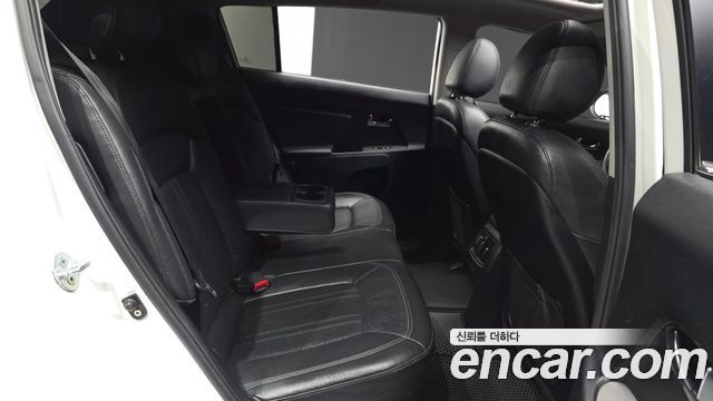 Kia Sportage 2016 — photo 12