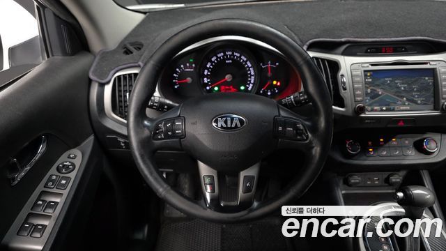 Kia Sportage 2016 — photo 13