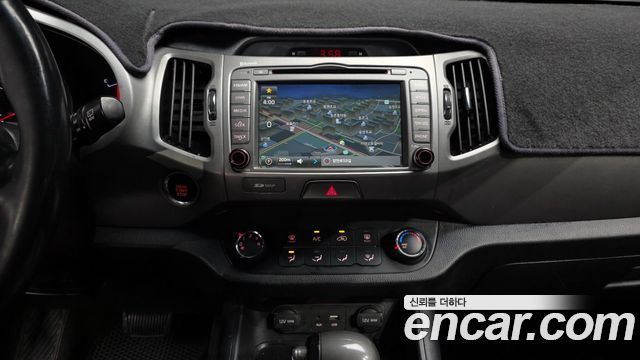 Kia Sportage 2016 — photo 14