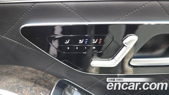 Mercedes-Benz S-Class 2021 — photo 22