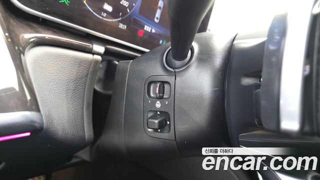 Mercedes-Benz S-Class 2021 — photo 24