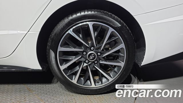 Hyundai Sonata 2023 — photo 7
