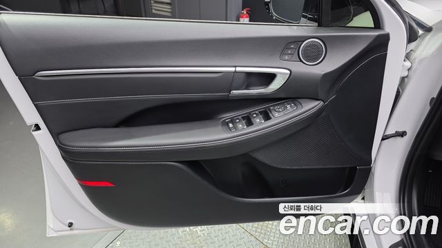 Hyundai Sonata 2023 — photo 14