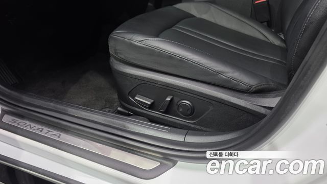 Hyundai Sonata 2023 — photo 32