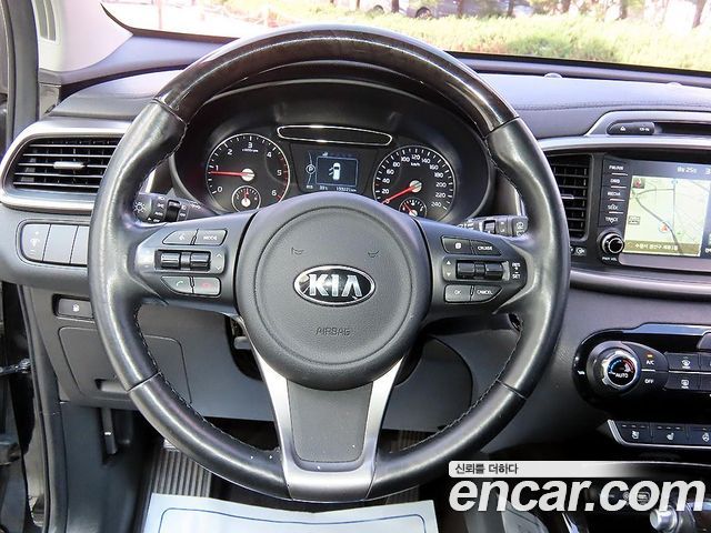 Kia Sorento 2016 — photo 8