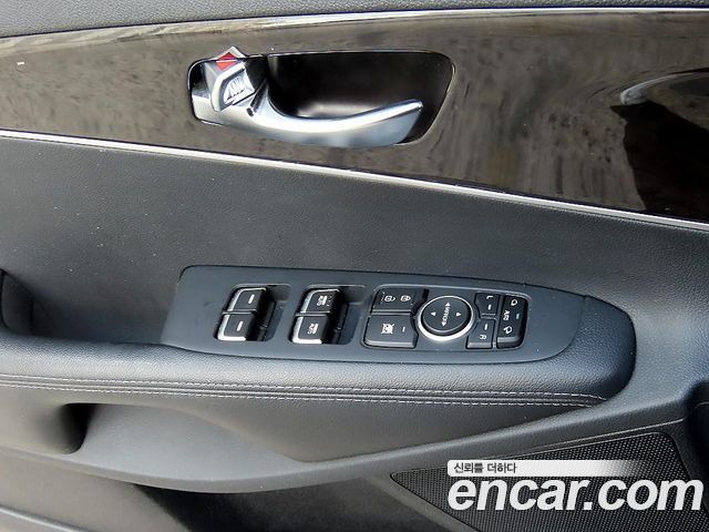 Kia Sorento 2016 — photo 11