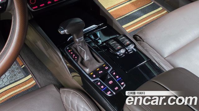 Kia K7 2016 — photo 10