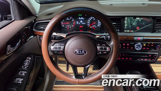 Kia K7 2016 — photo 14