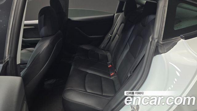 Tesla Model 3 2022 — photo 18