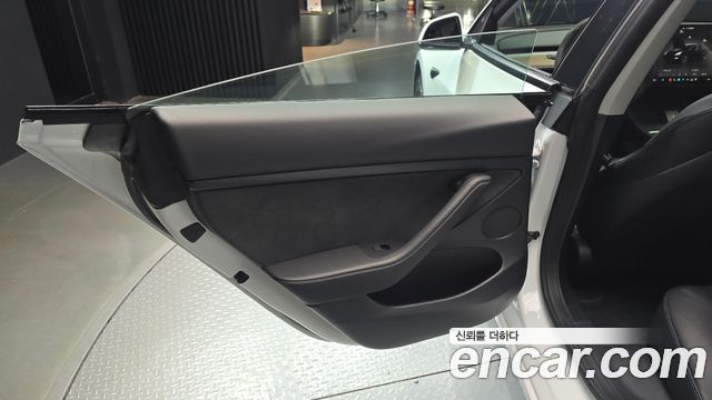 Tesla Model 3 2022 — photo 15