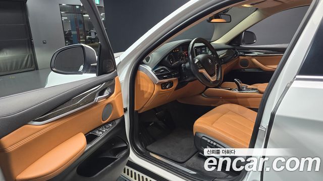 BMW X6 2018 — photo 13