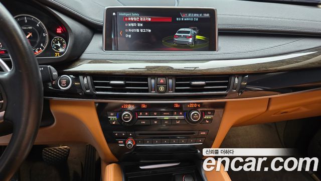 BMW X6 2018 — photo 20