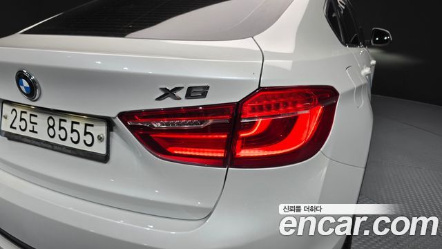 BMW X6 2018 — photo 9