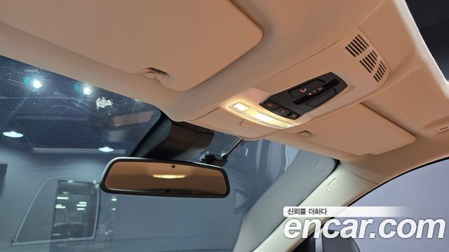 BMW X6 2018 — photo 32