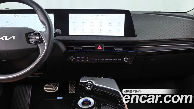 Kia EV6 2022 — photo 20