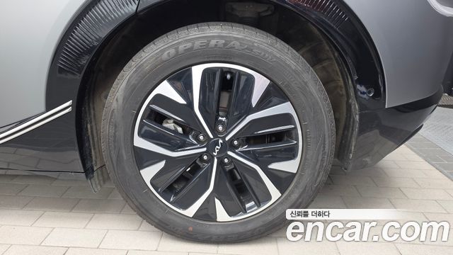 Kia EV6 2022 — photo 7