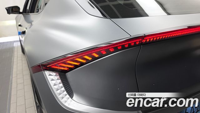Kia EV6 2022 — photo 9