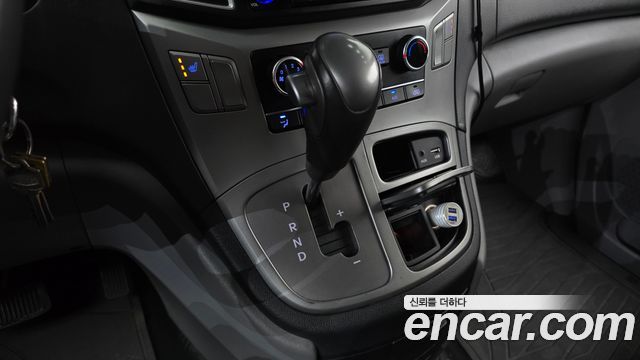 Hyundai Starex 2020 — photo 12