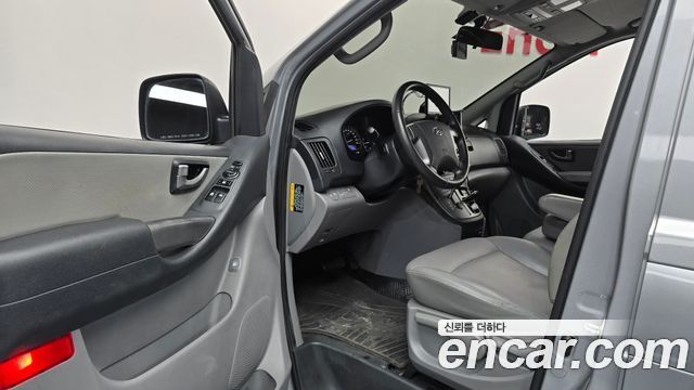 Hyundai Starex 2020 — photo 13