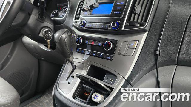 Hyundai Starex 2020 — photo 19
