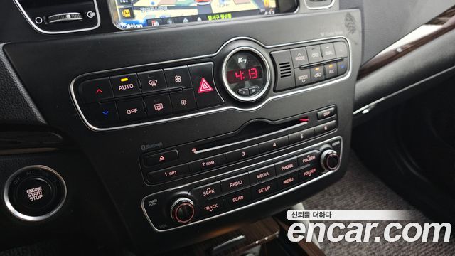 Kia K7 2015 — photo 17