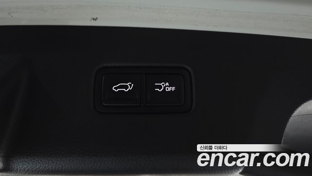 Kia Canival 2023 — photo 23