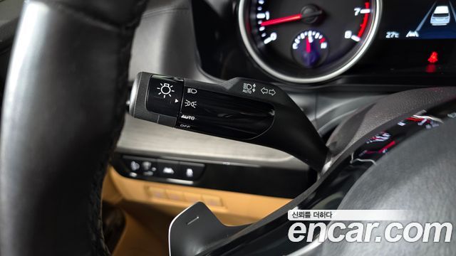Kia Canival 2023 — photo 30